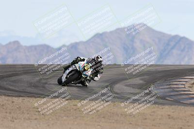 media/Nov-16-2025-Race Pace (Sun) [[8c5fa54630]]/Non Verified Riders (1st 20 Minutes)/6-Turn 12 (2pm)/